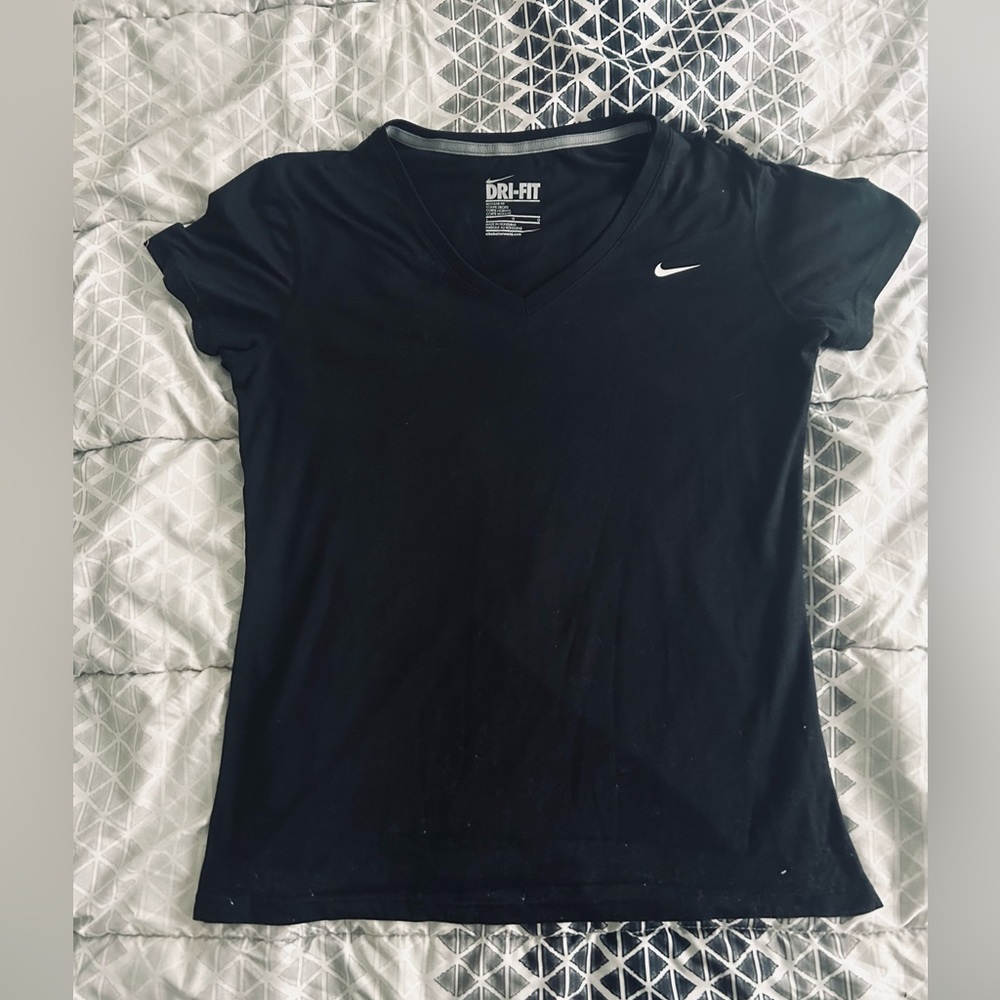 Nike Dry Fit Women’s V Neck
